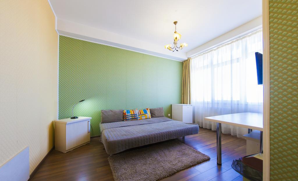 Hotel La Gil Bucarest Habitación foto