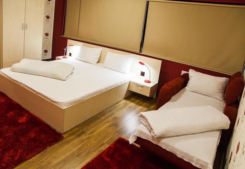 Hotel La Gil Bucarest Habitación foto