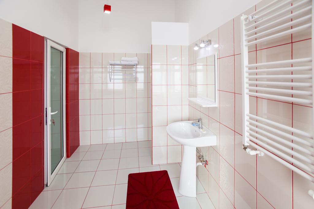 Hotel La Gil Bucarest Habitación foto
