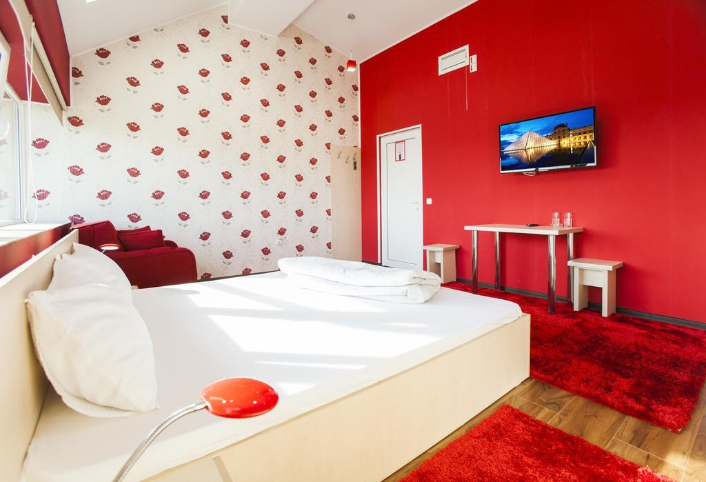 Hotel La Gil Bucarest Habitación foto