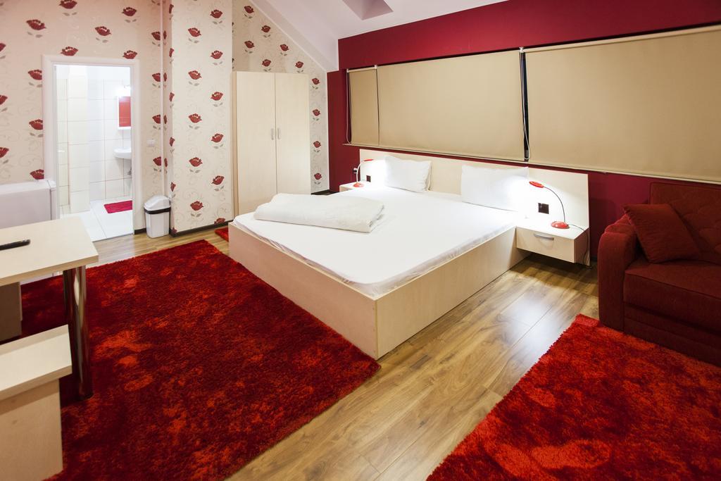 Hotel La Gil Bucarest Habitación foto