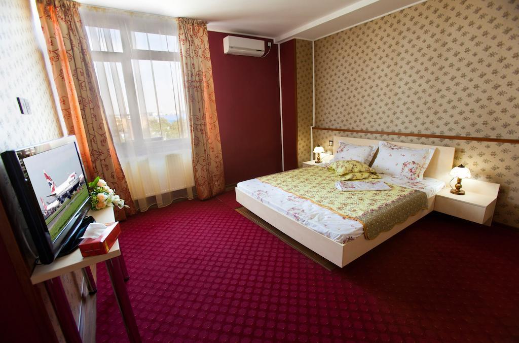 Hotel La Gil Bucarest Habitación foto
