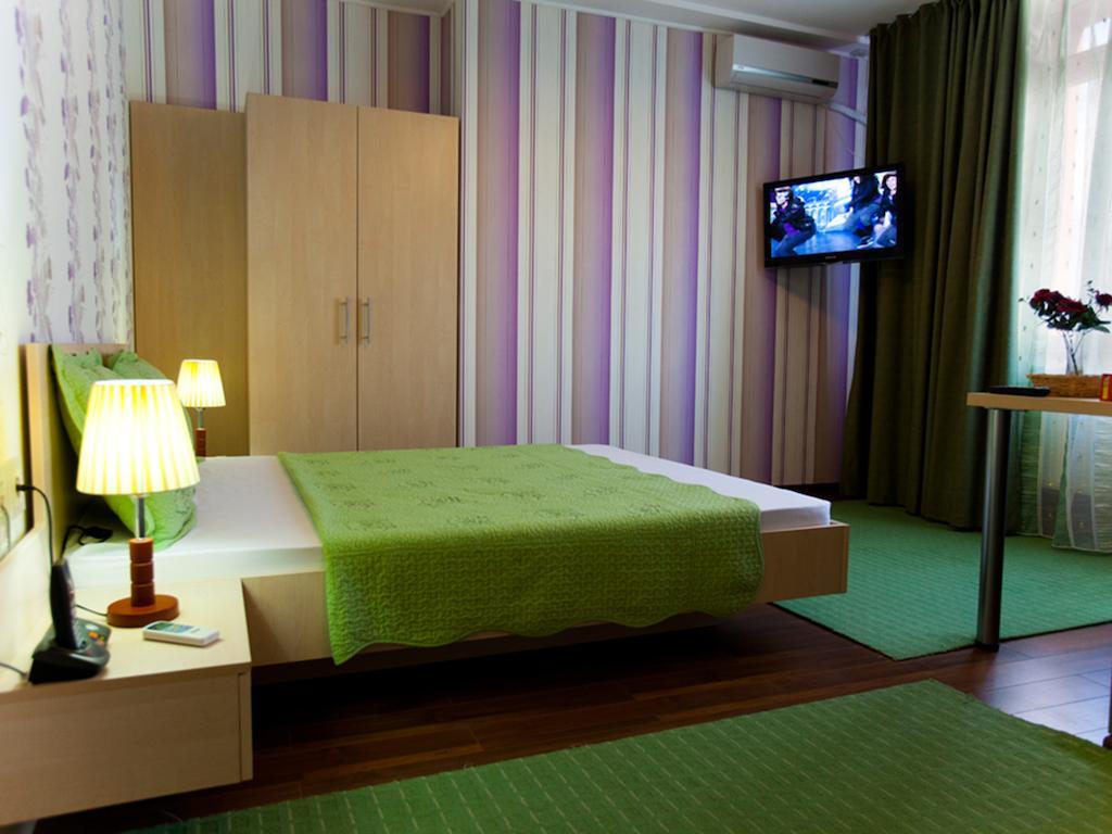 Hotel La Gil Bucarest Habitación foto